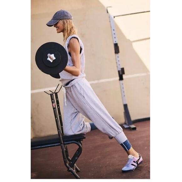 NEW! Free People Movement Flutter Cropped Joggers in GRAY (M) - Picture 2 of 5